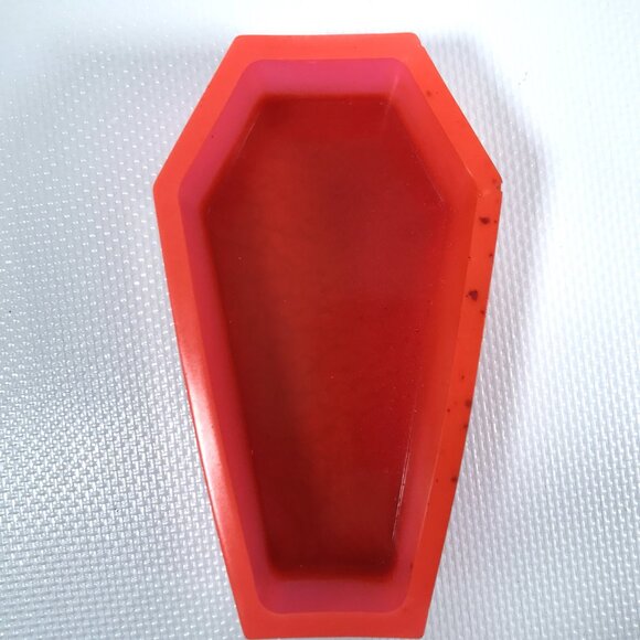 Glow In The Dark Skull Coffin Stash Jar with Lid Red Resin - Picture 8 of 11